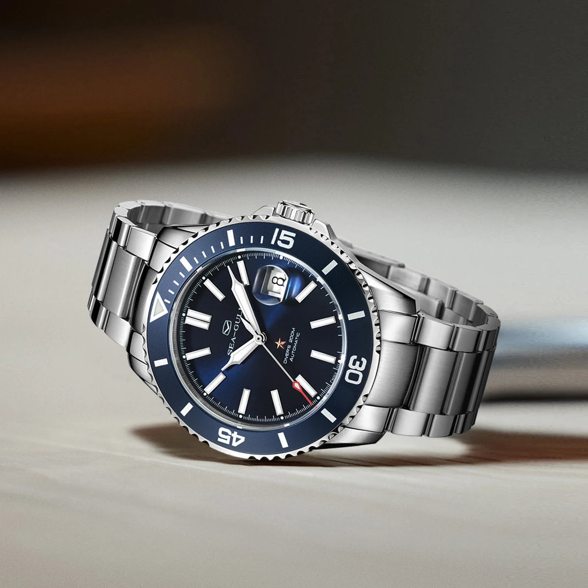Ocean Series 1523 – 44mm Automatic Diver’s Watch